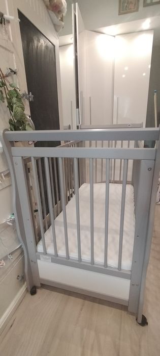 Sprzedam łóżeczko Bocian