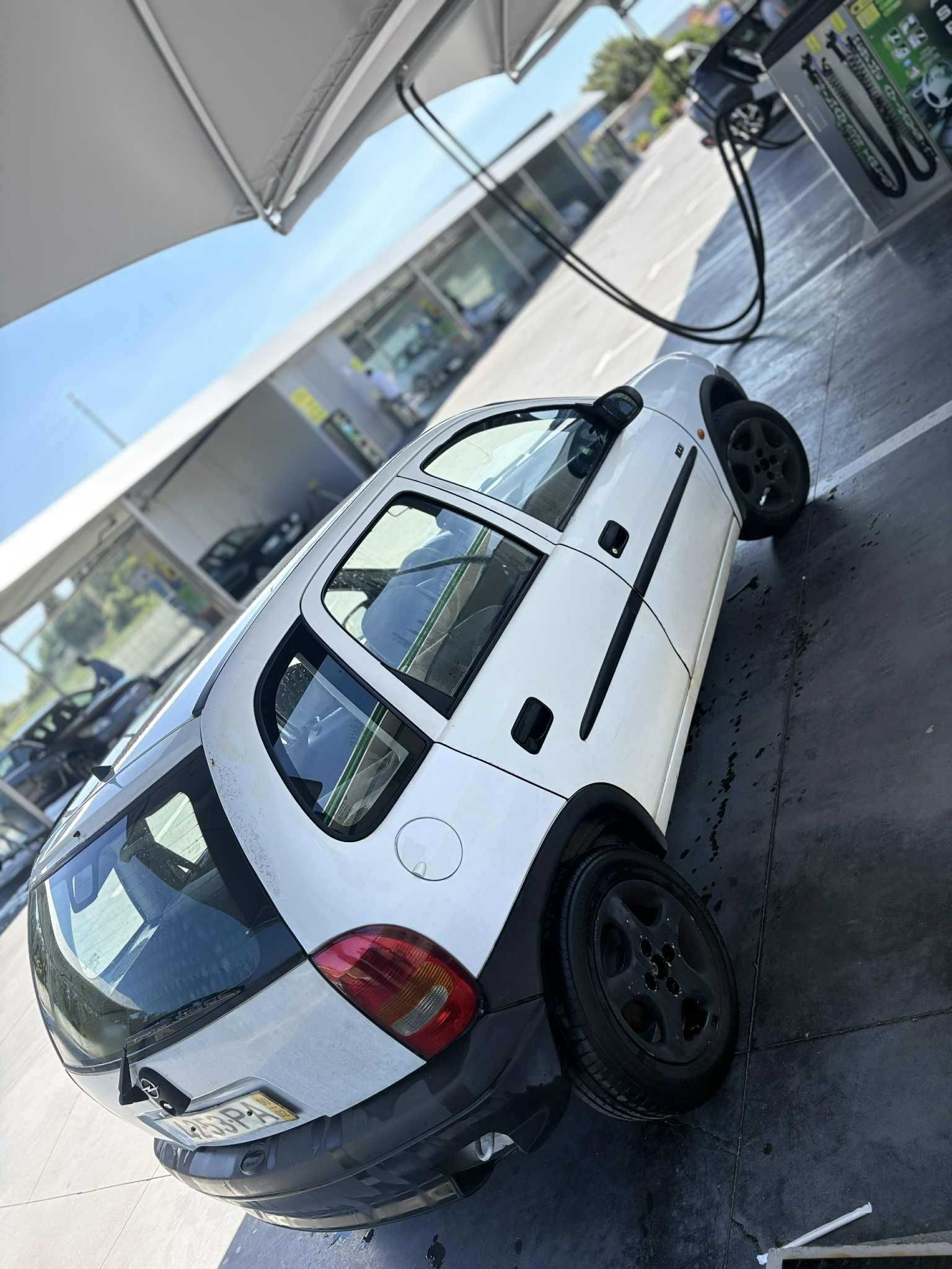 Opel corca B 1.15  turbo