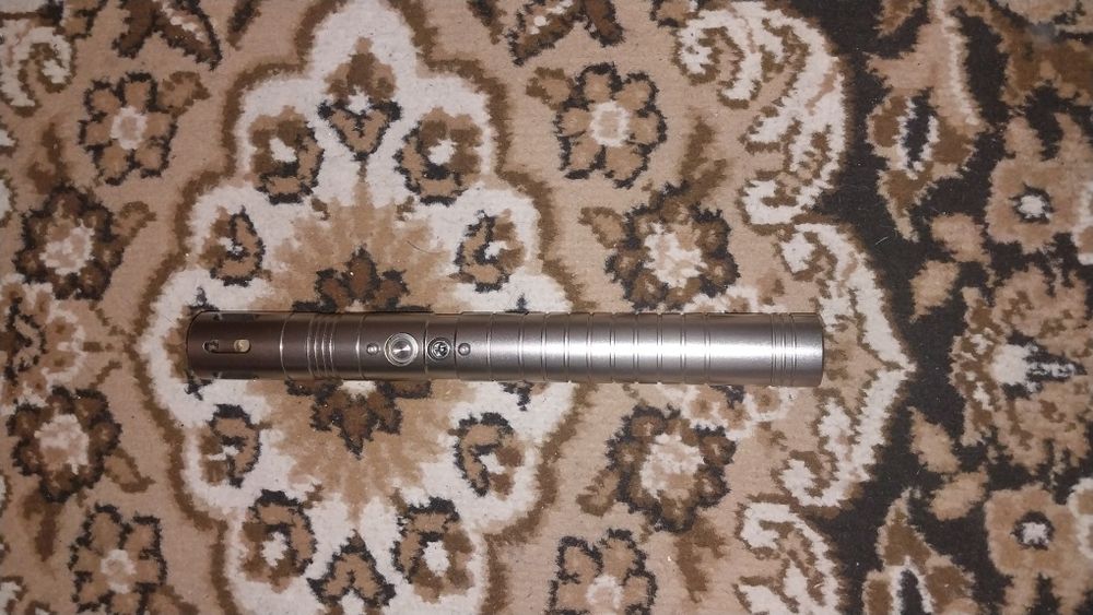 Продам світловий меч