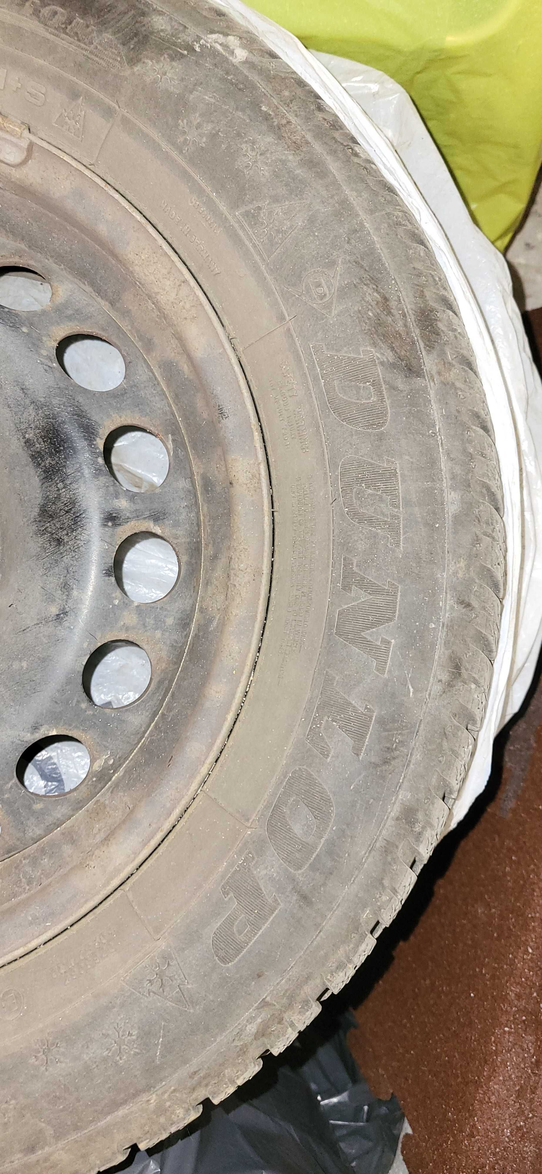 4x Opony 195/65R15 DUNLOP WINTER RESPONSE 2 + felgi stalowe - Golf VII