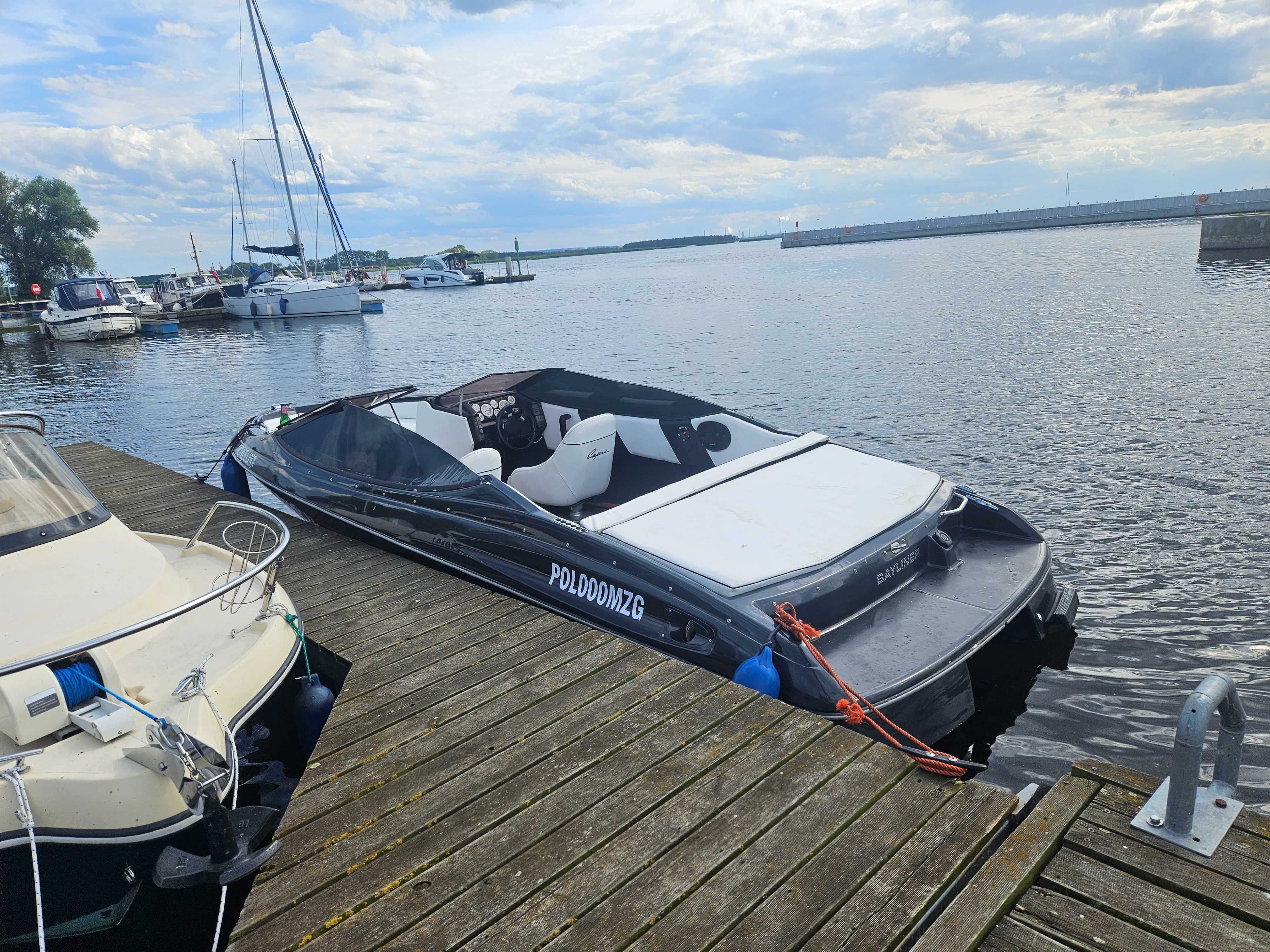 Motorówka łódz Bayliner capri 4.3v6vortec