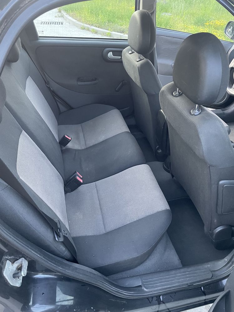 Opel Corsa 1.2 benzyna 2004r