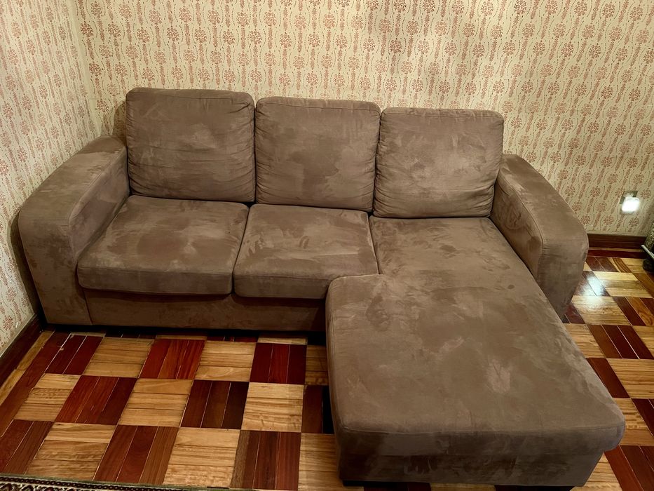 Sofa com chaise long c/novo