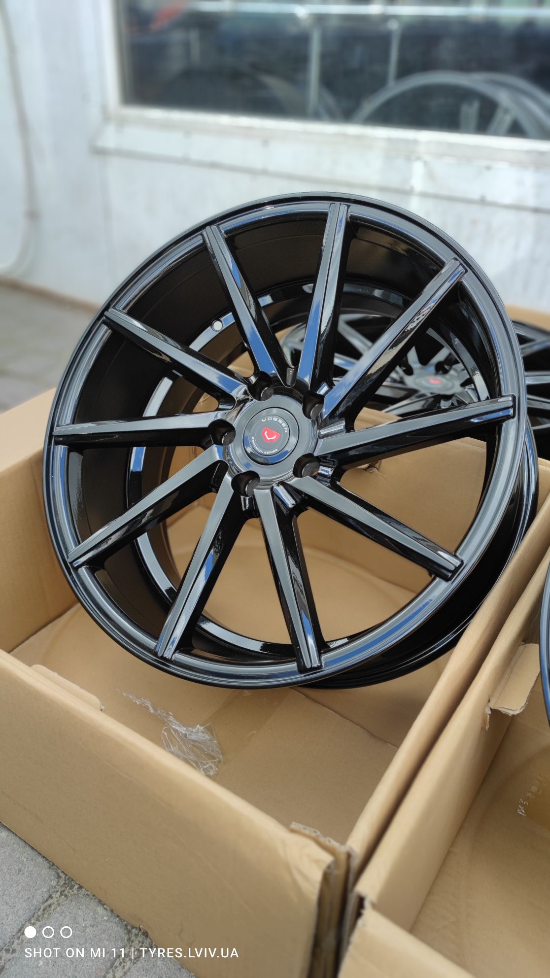 Диски Vossen CVT Black Night 5*114_3 19 Toyota Lexus Honda Acura Mazda