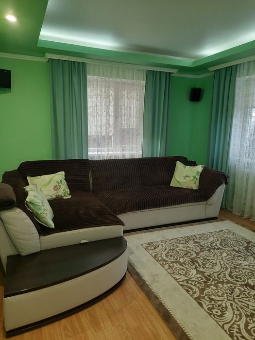 Продаж будинку на селищі Гірничному