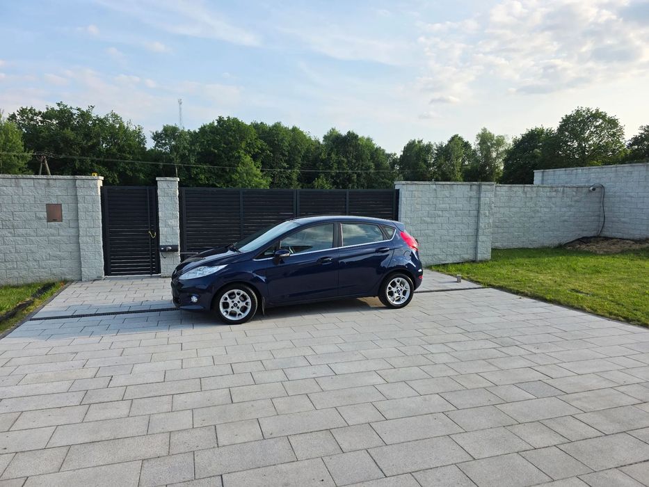 Ford Fiesta Zadbany Ford Fiesta 1.6 TDCi w najbogatszej wersji Titanium