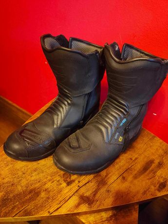 Buty motocyklowe firmy OZONE model: RAPID Black Matt rozm 43