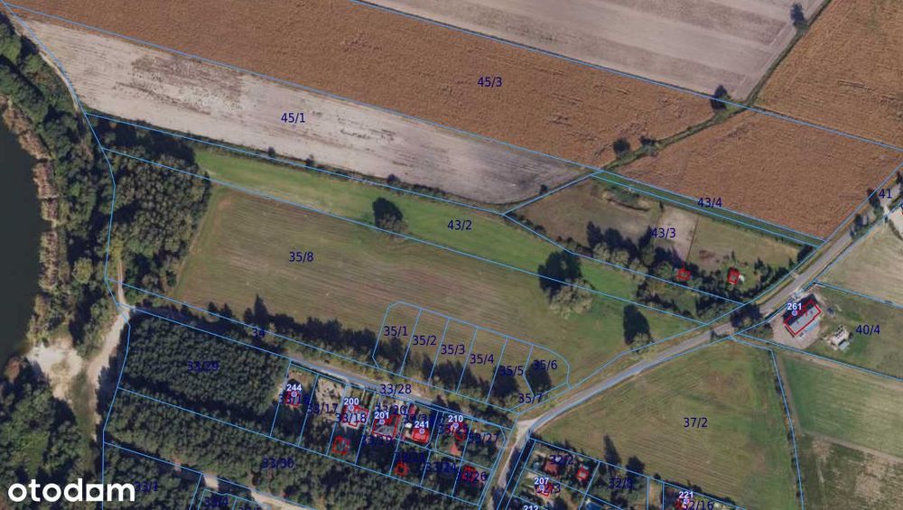 Działka budowlana 0,975 ha nad jeziorem