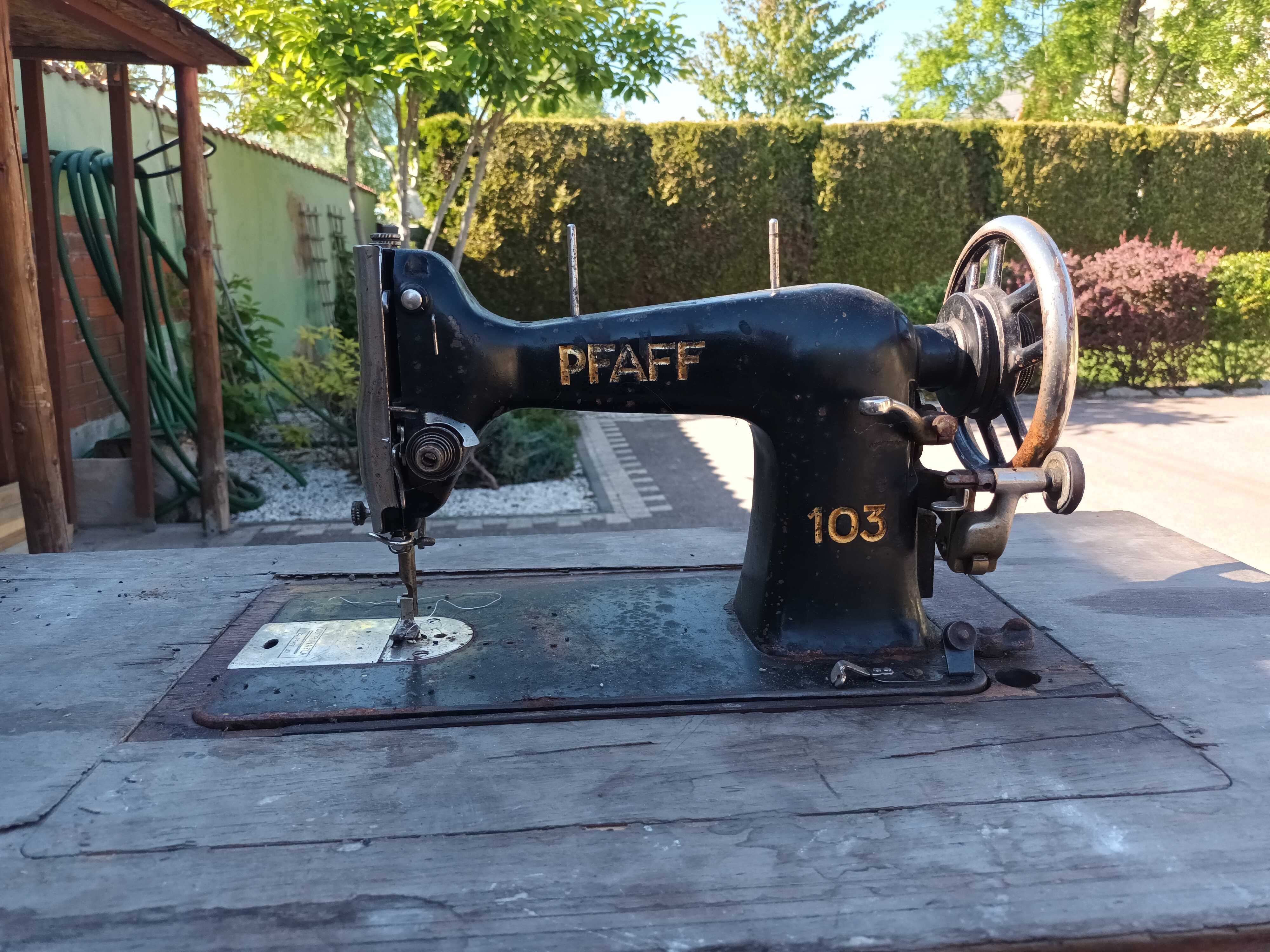 Maszyna Pfaff 103