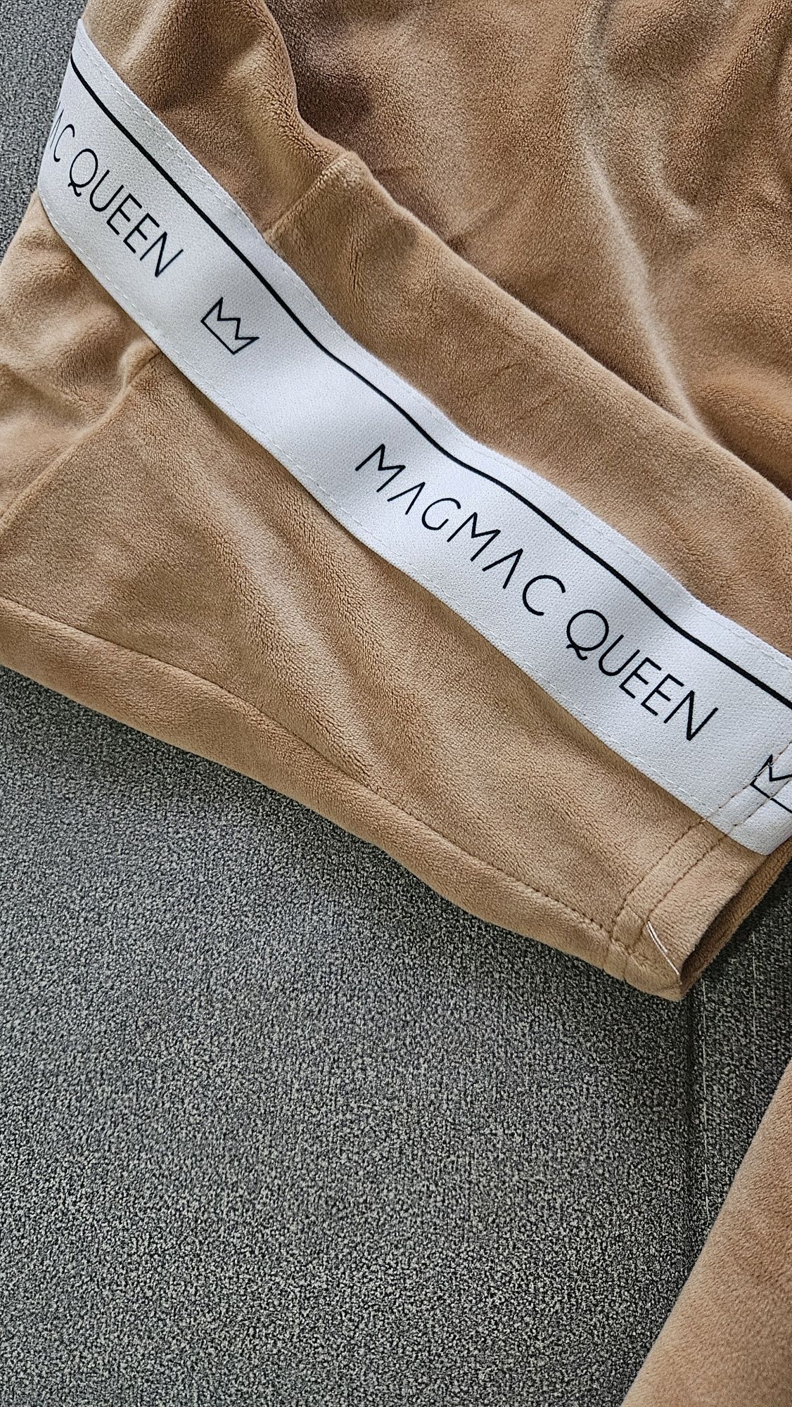 Sukienka welurowa MagMac piękna camel beż jesień/zima S/M