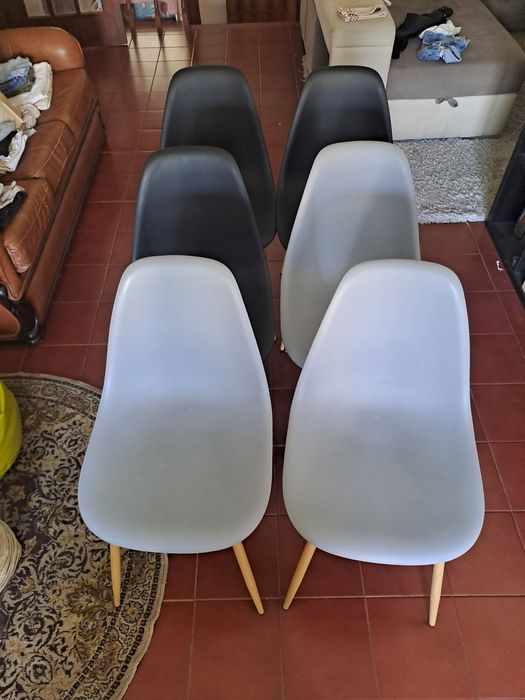 Cadeira de plástico 15€