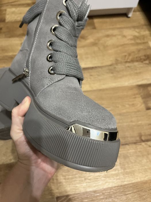 Жіночі теплі черевики замш Vitto Rossi