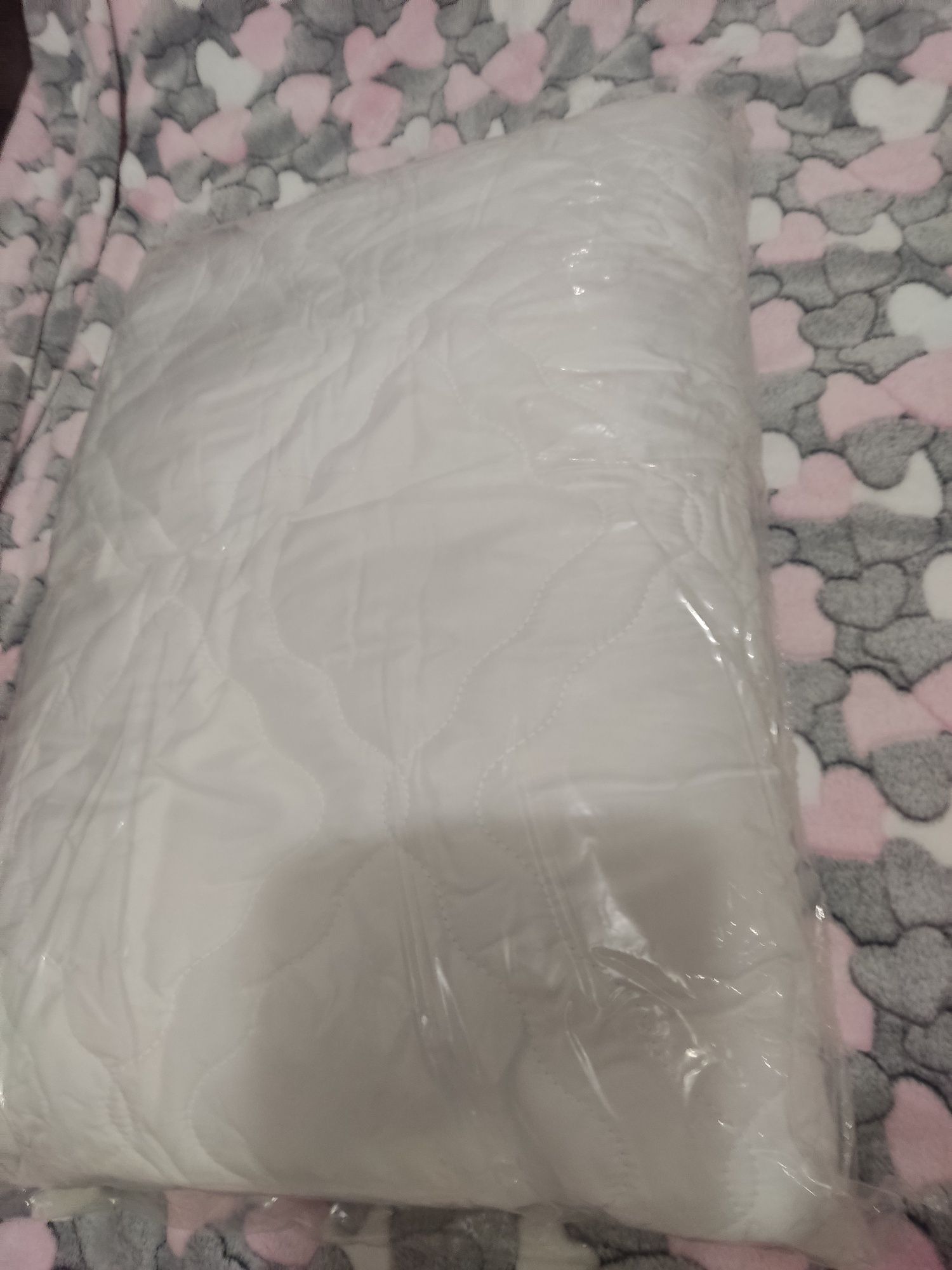 Продам літню нову ковдру.