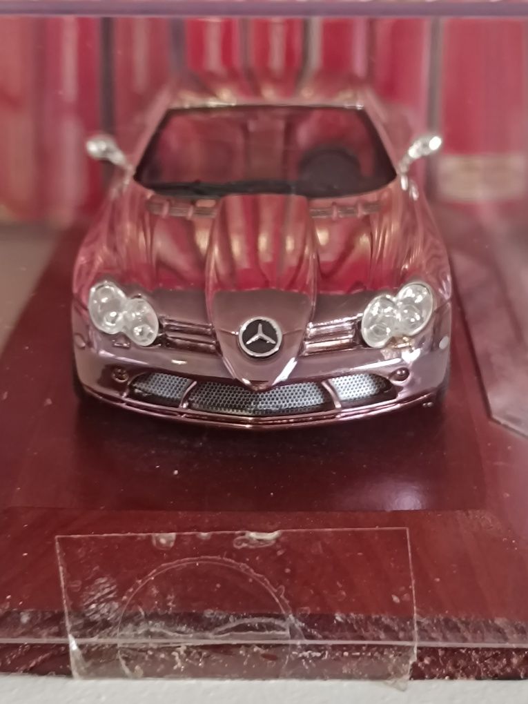 Mercedes McLAREN SLR 1:43 Prateado