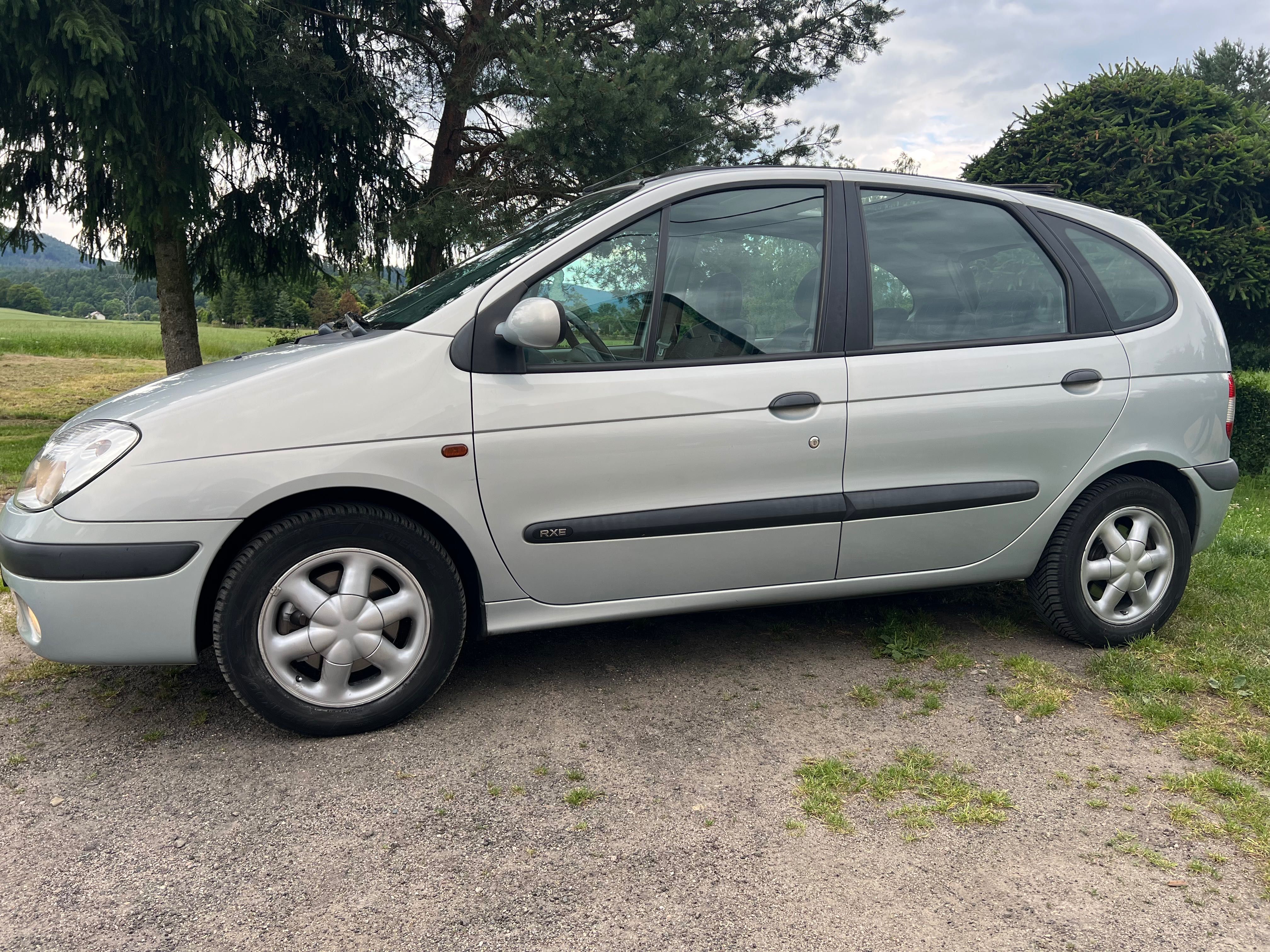 Renault Scenic 1.6 MAŁY PRZEBIEG