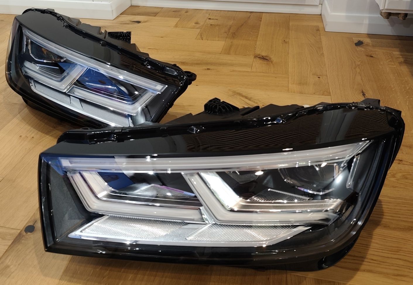 80A941034  Lampy Audi Q5 przednie, Reflektor  Full Led  Lewy Prawy