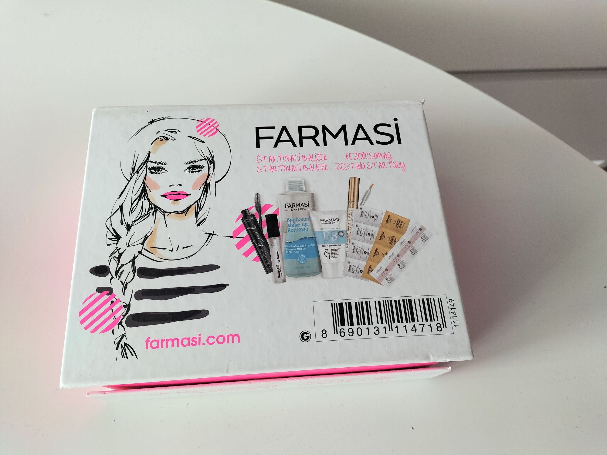 Pudełko do przechowywania Farmasi