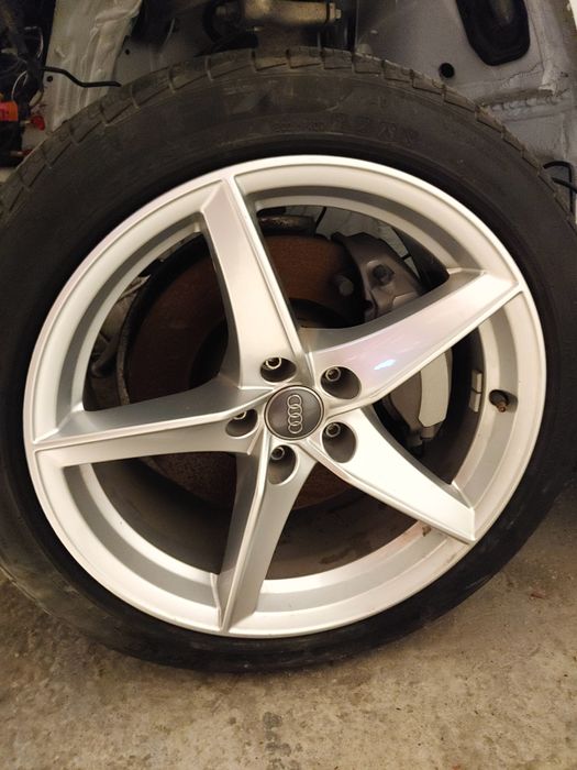 Alufelgi 18  bez opon audi