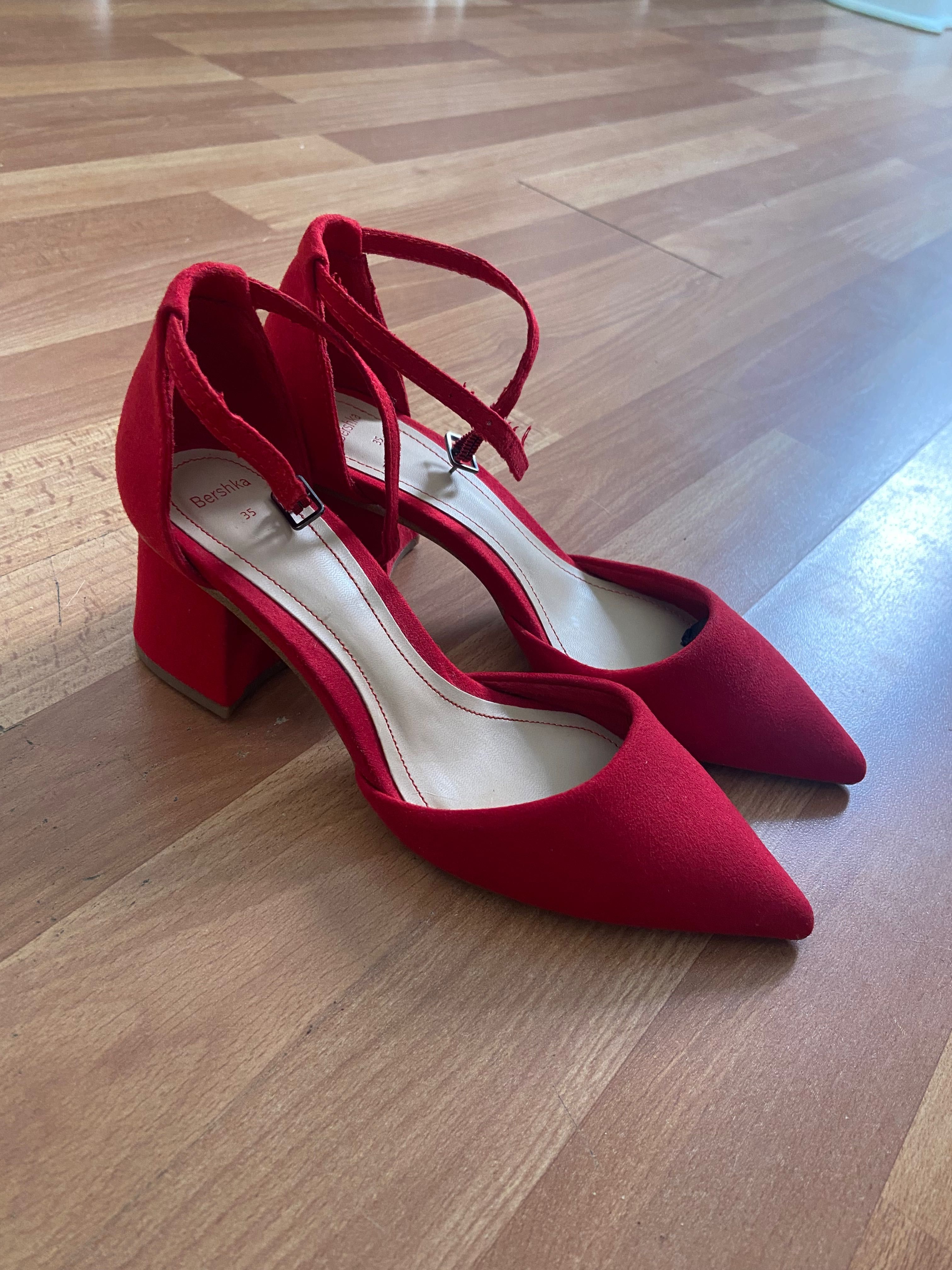 Sapato Salto Alto - Vermelho
