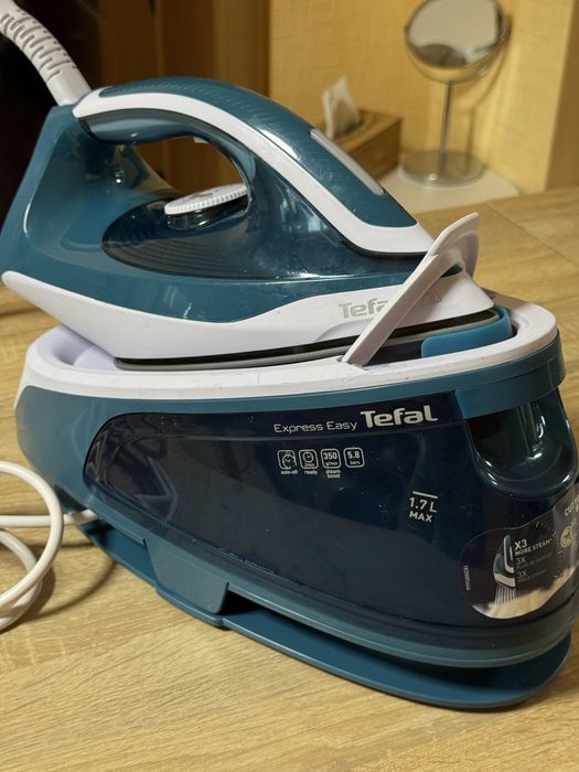 Парогенератор, утюг Tefal Express Easy SV6131E0