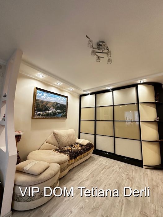 Квартира в кирпичном доме, Вузовский, Тополевая