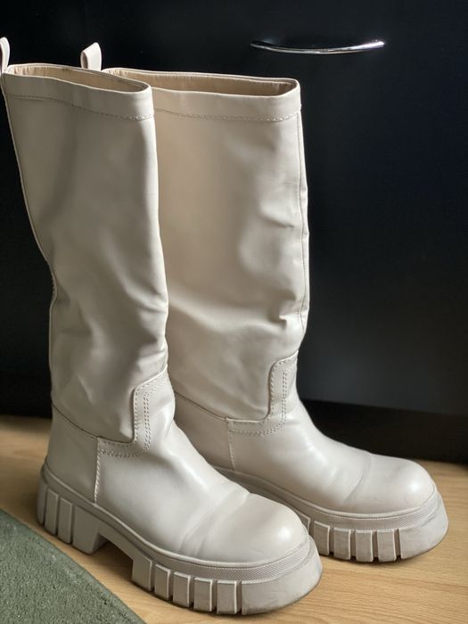 Чоботи труби Zara