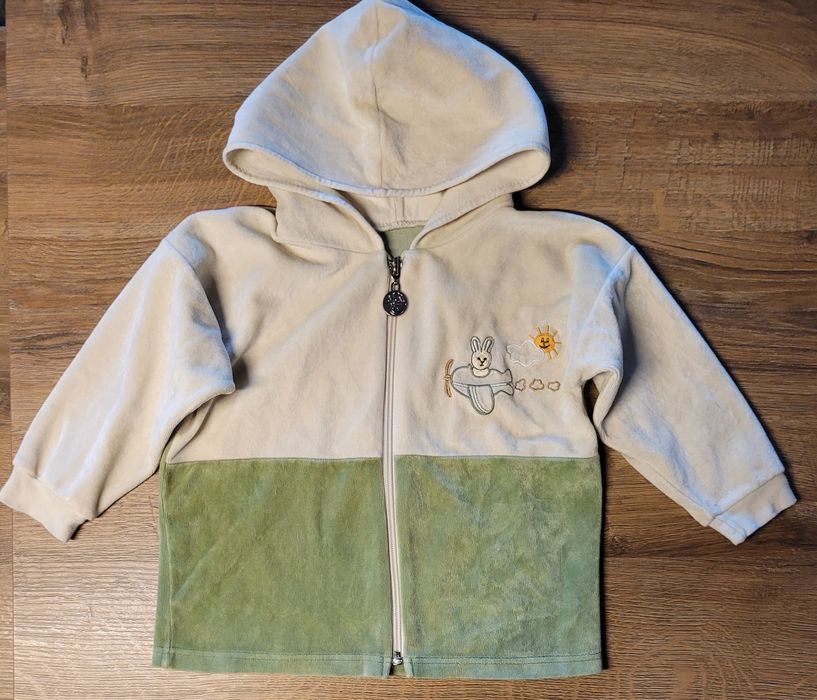 Welurowa bluza na suwak z kapturem 98