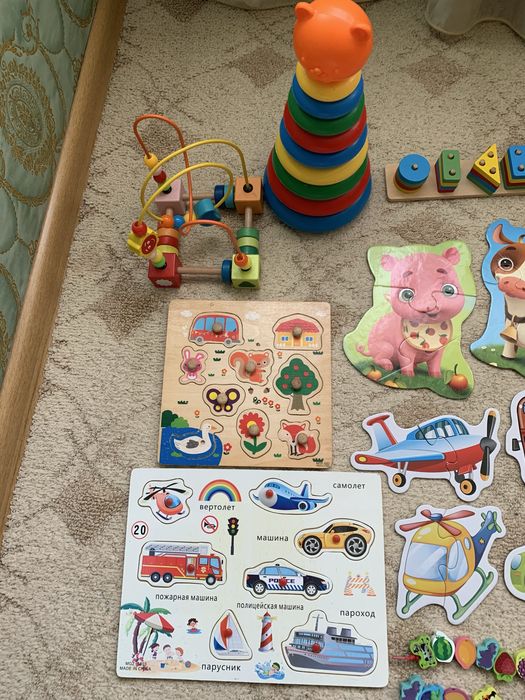 Рамки вкладиші, пазли, шнурівка, сортер, пірамідка