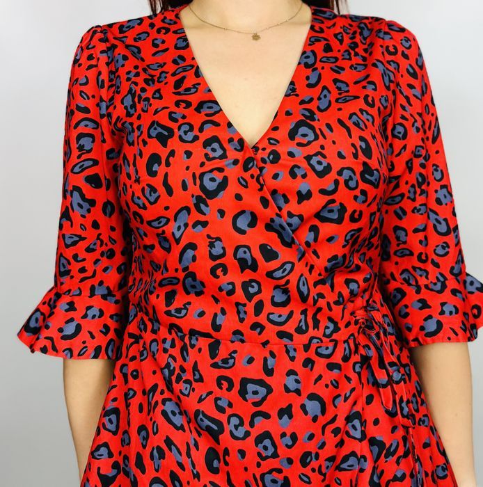 Czerwony kombinezon w panterkę z falbanami S 36