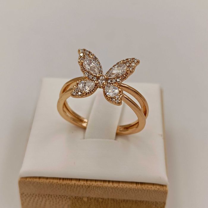 Pierścionek pozłacany 18k złotem brylantowy motylek rozmiar 8,9,10