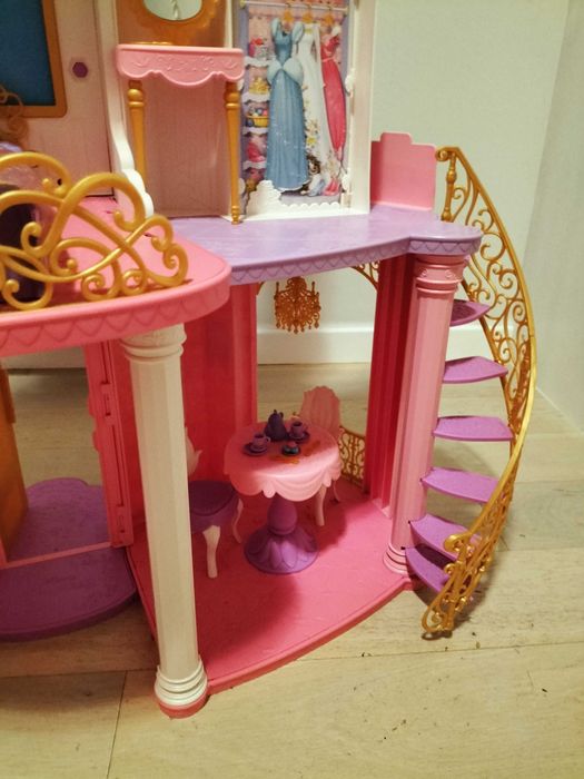 Zamek Disney księżniczki