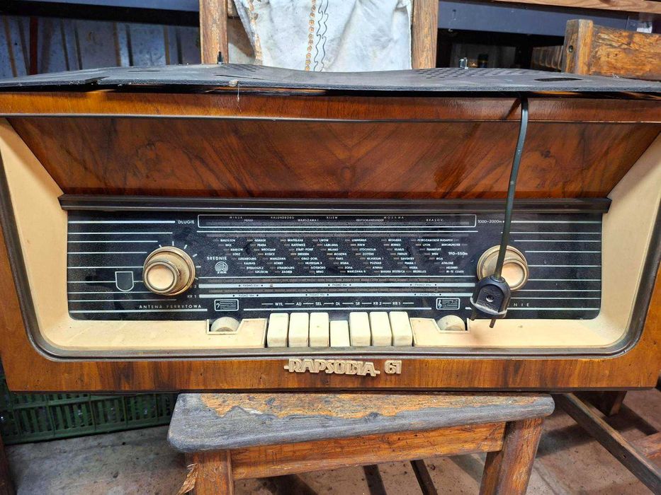 Sprzedam orginalne radio Rapsodia