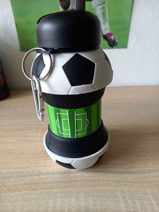 Bidon sportowy . Nowy .