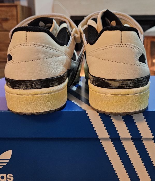 Ténis novos a estrear na caixa ADIDAS Forum 84 AEC, 43 1/3 Europeu