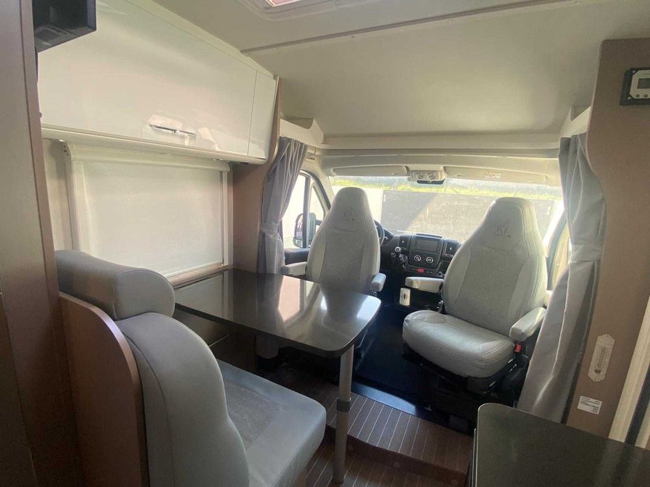 Autocaravana Etrusco - cama casal + solteiro - recente, poucos km