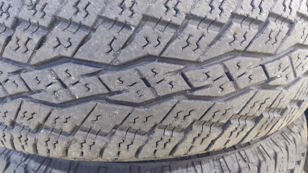 4 Pneus Toyo Open Country AT +