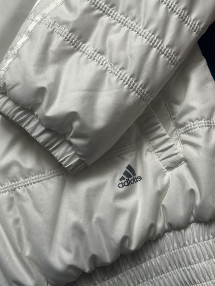 Куртка Adidas жіноча L розмір
