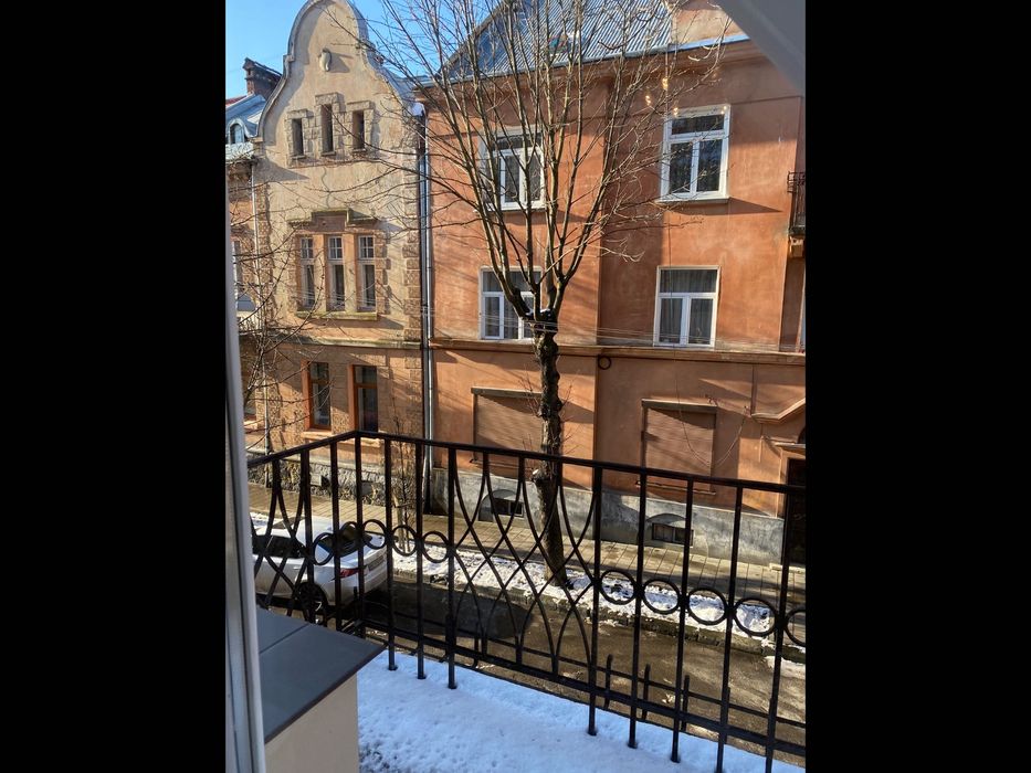 Оренда 3-кімнатної квартири 92 кв. м по вул. Вишенського у Львові