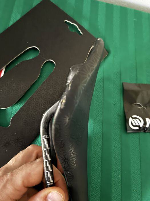 Siodelko mixed 5d carbon 143mm