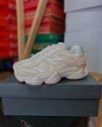 Кросівки New Balance 9060 Арт. GC9060AA Оригінал(37-40)