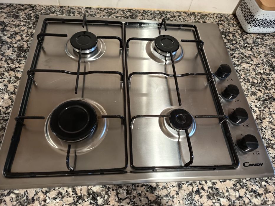 Fogão a gás com 4 bocas