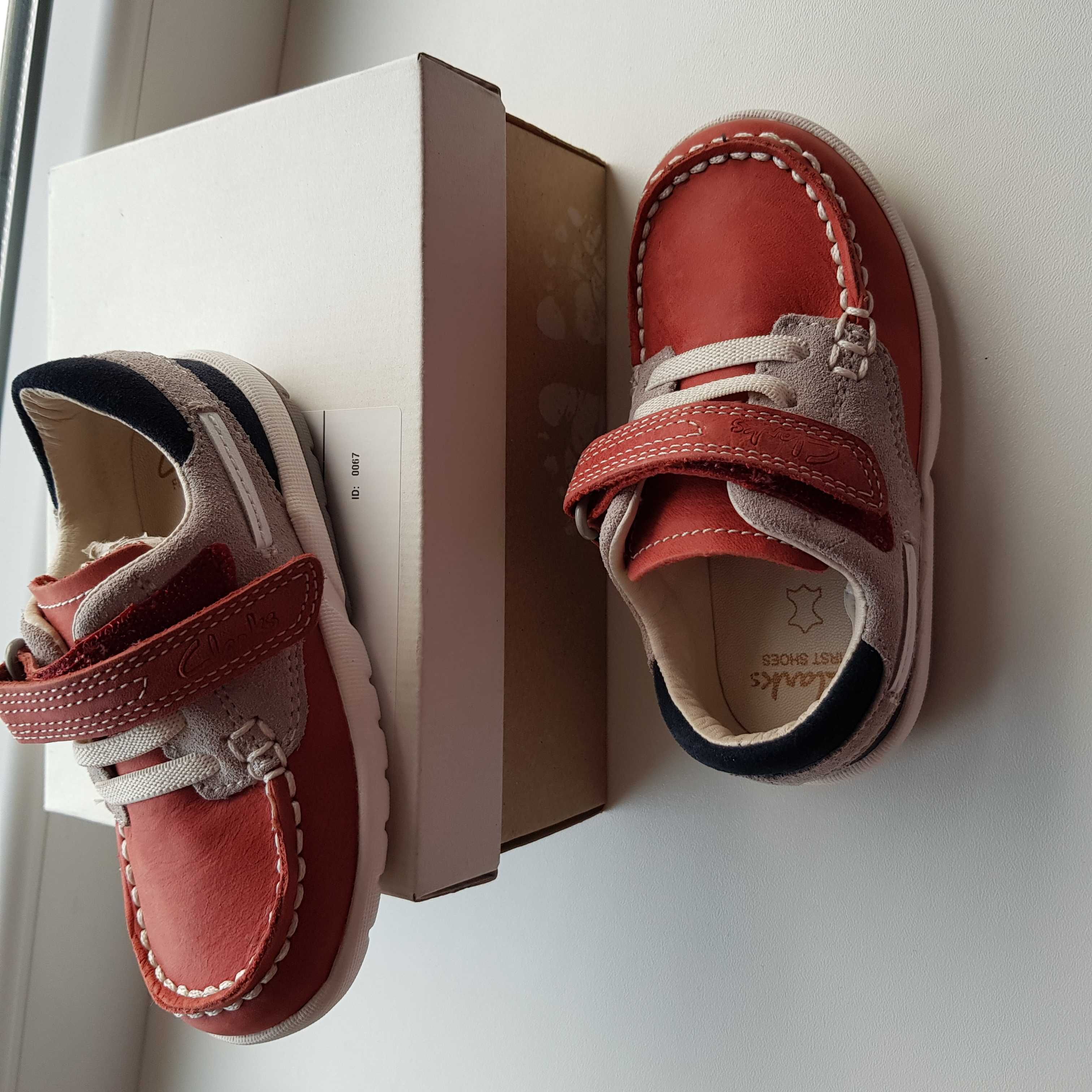 Nowe buty dziecięce Clarks