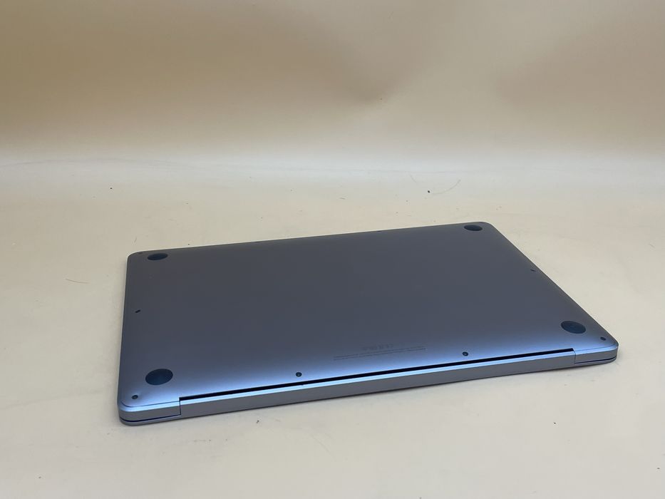 Macbook air 2020 m1 як не робочий