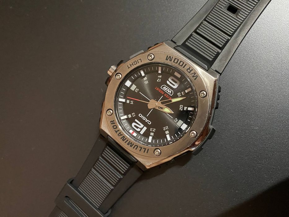 Casio MWA-100H-2a