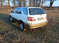Lexus rx-300            .