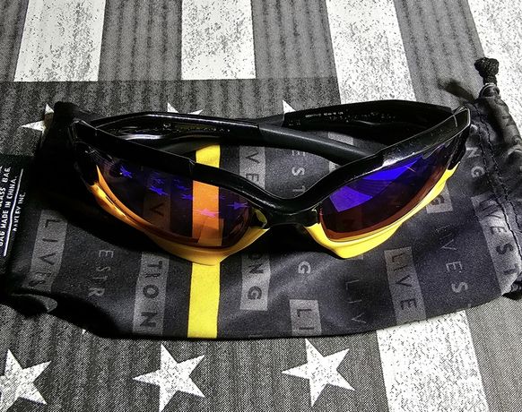 Okulary Oakley Jawbone Livestrong używane