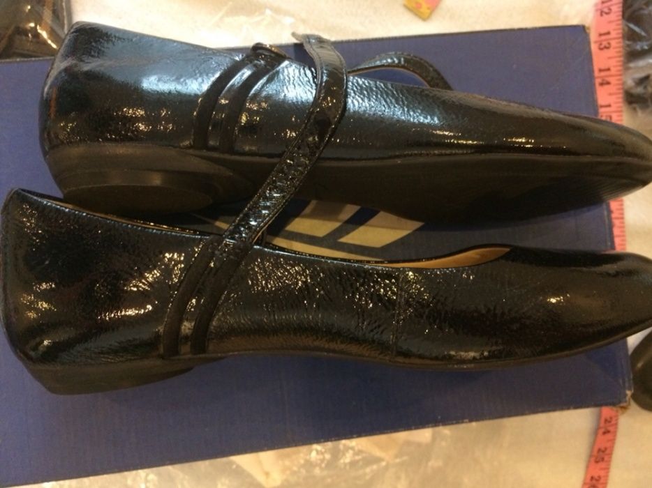 Балетки женские Clark’s натуральная кожа, лак