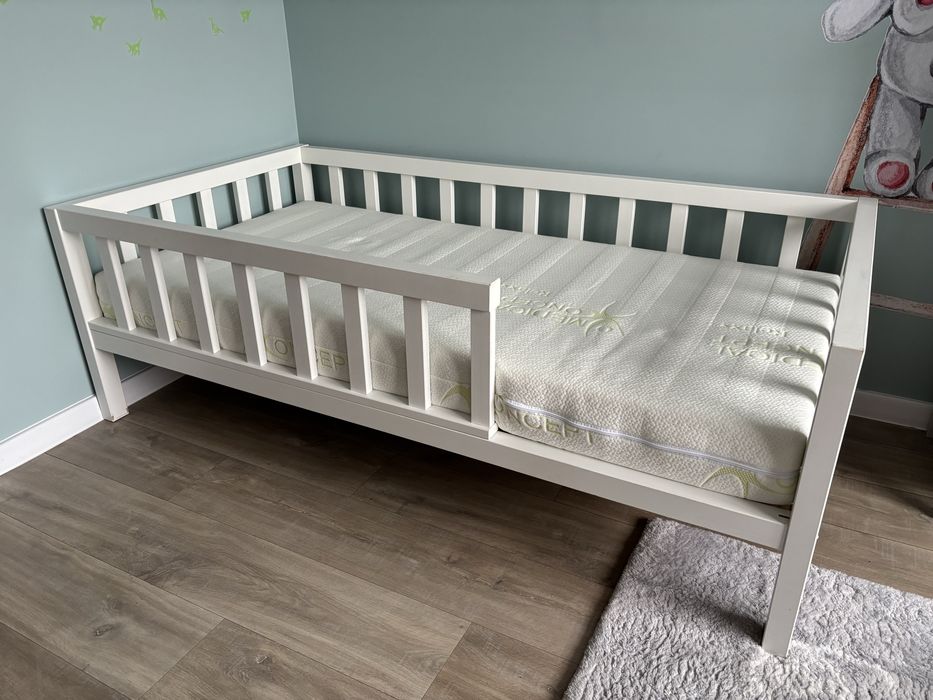 Łóżko dziecięce drewniane 80x160 z materacem