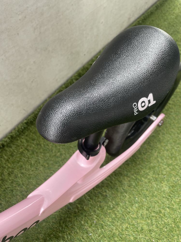 Rowerek biegowy Cariboo Magnesium Pro (różowy)