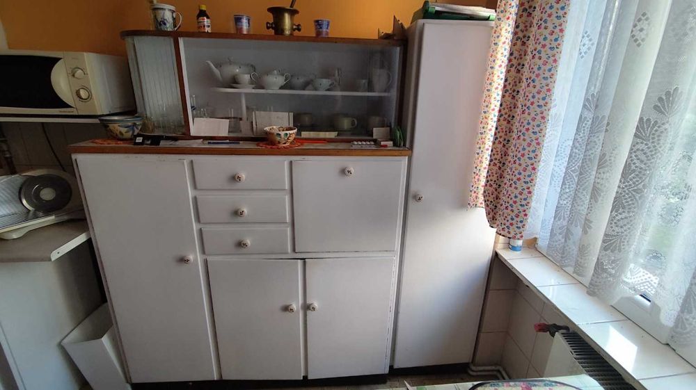 Kredens kuchenny – retro biały – Opole